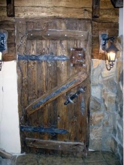 Дверь под старину "Яромила"